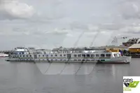 Kapal pelayaran untuk dijual