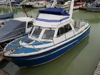 Kapal penyelamat untuk dijual