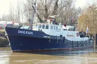 Kapal rondaan untuk dijual
