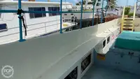 Kapal pelayaran untuk dijual