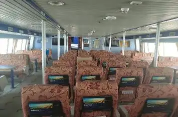 Kapal pelayaran untuk dijual