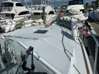 Kapal penyelidik untuk dijual