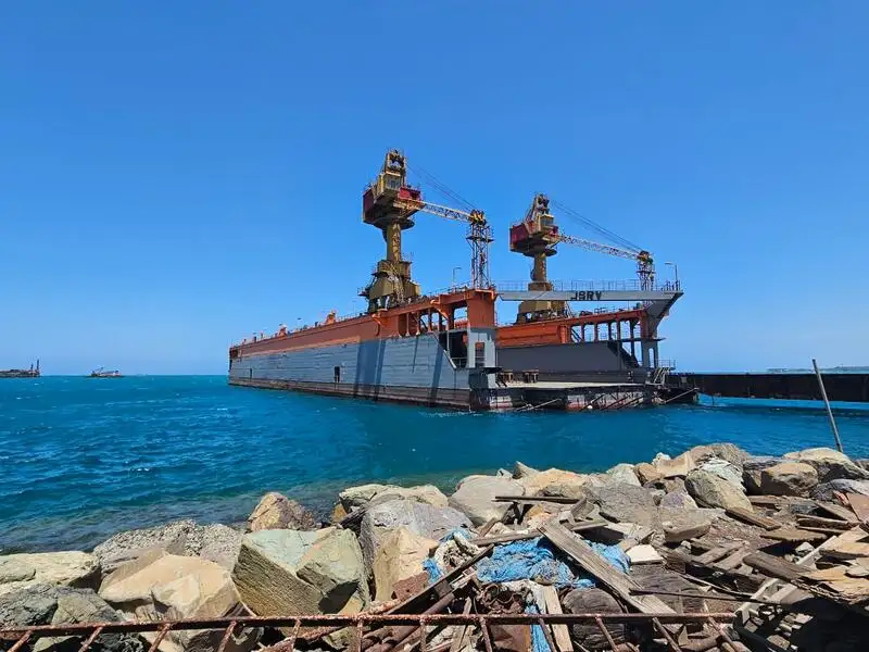 Dok terapung untuk dijual