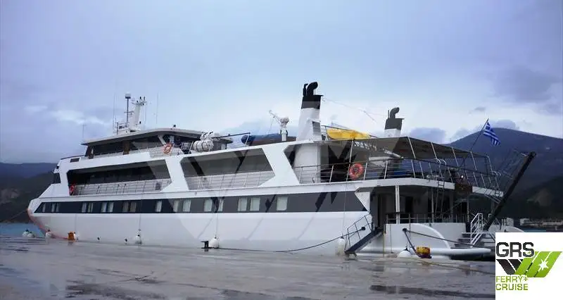 Kapal pelayaran untuk dijual