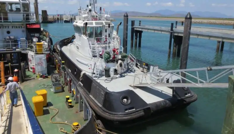 Kapal tunda untuk dijual