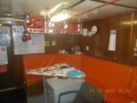 Kapal anak kapal untuk dijual