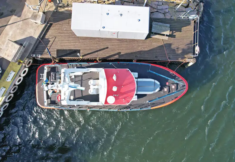 Kapal penyelamat untuk dijual