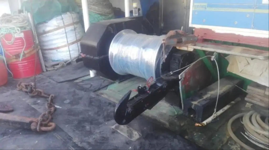 Kapal kerja untuk dijual