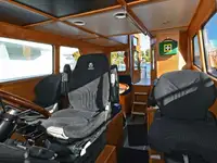 Kapal kerja untuk dijual
