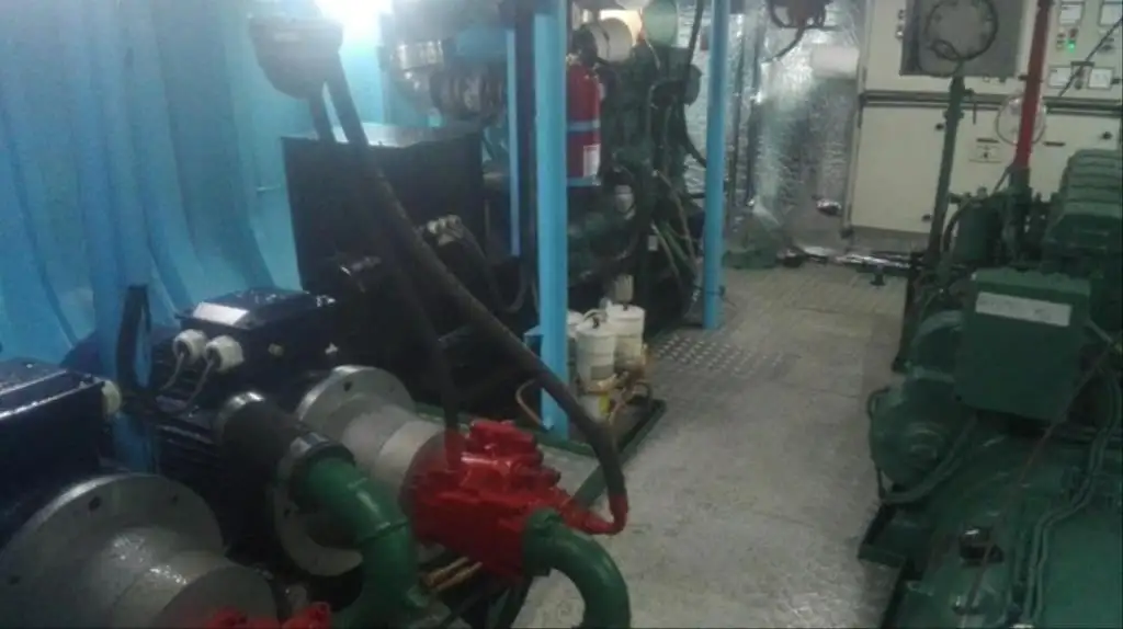 Kapal kerja untuk dijual