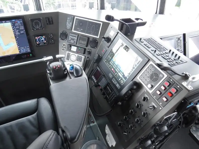 Kapal layar untuk dijual