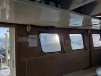 Kapal feri untuk dijual