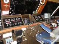 Kapal anak kapal untuk dijual