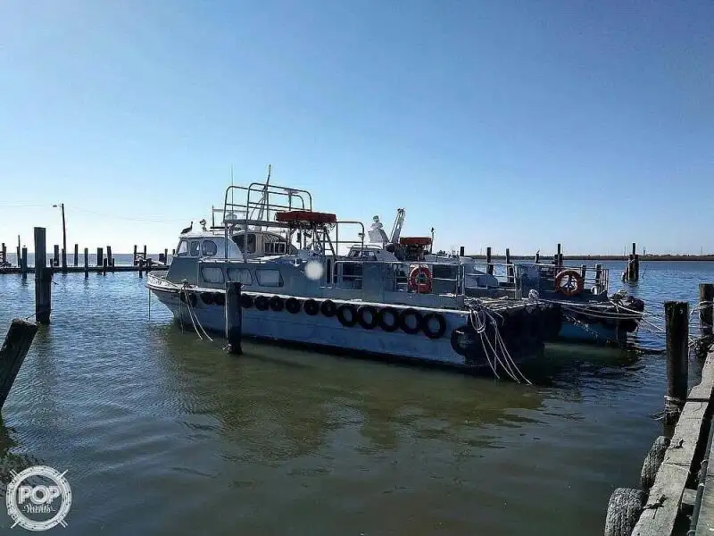 Kapal anak kapal untuk dijual