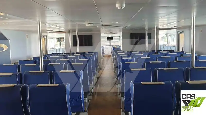 Kapal pelayaran untuk dijual