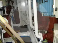 Kapal pengangkut ikan hidup untuk dijual