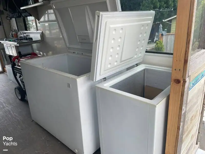 Kapal layar untuk dijual