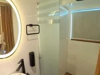 Yacht untuk dijual
