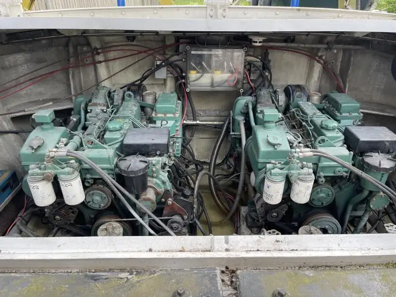 Kapal rondaan untuk dijual
