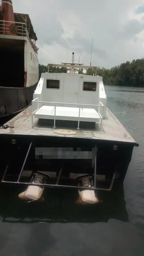 Kapal rondaan untuk dijual