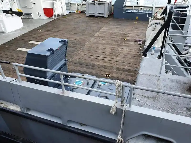 Kapal layar untuk dijual