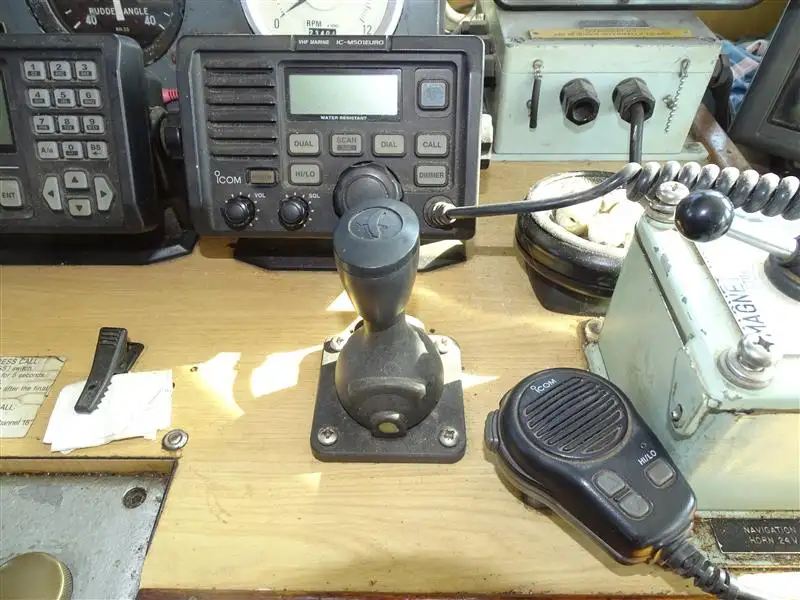 Kapal kerja untuk dijual