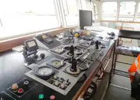 Kapal kerja untuk dijual