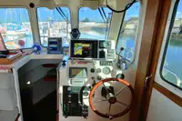 Kapal kerja untuk dijual