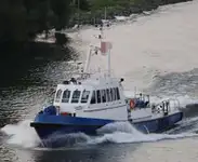 Kapal rondaan untuk dijual