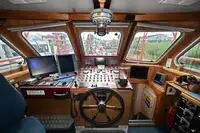 Kapal tinjauan untuk dijual