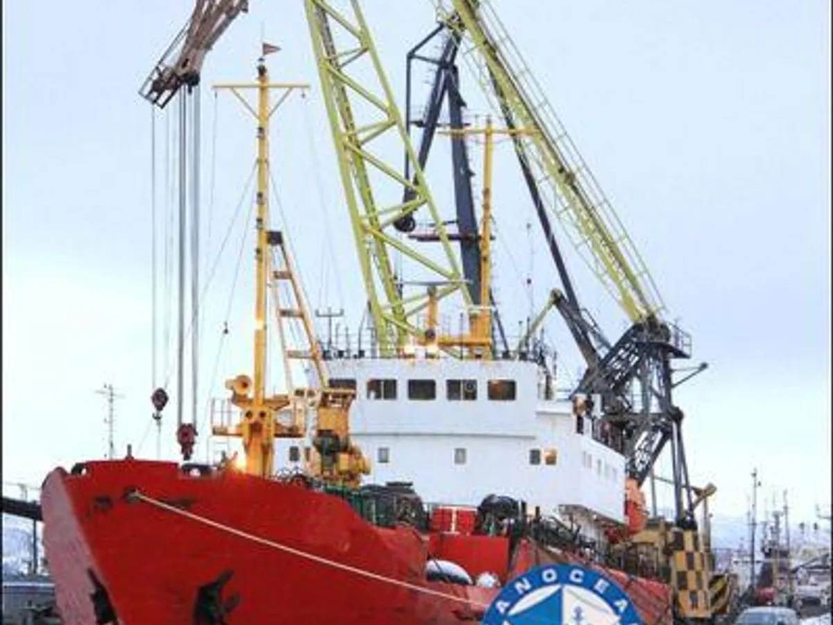 Kapal peti sejuk untuk dijual