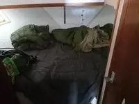 Kapal anak kapal untuk dijual