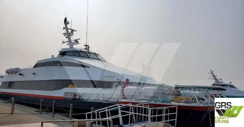 Kapal pelayaran untuk dijual