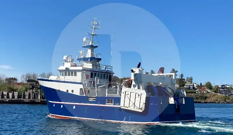Kapal pukat tunda untuk dijual