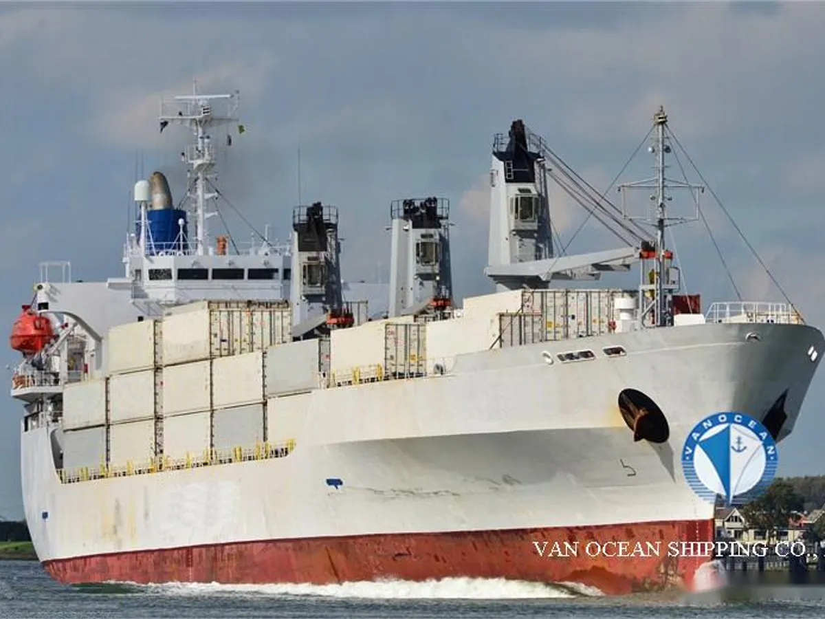 Kapal peti sejuk untuk dijual