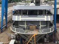 Kapal penumpang untuk dijual