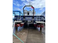 Kapal tinjauan untuk dijual