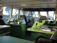 Kapal rondaan untuk dijual