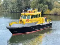Kapal rondaan untuk dijual