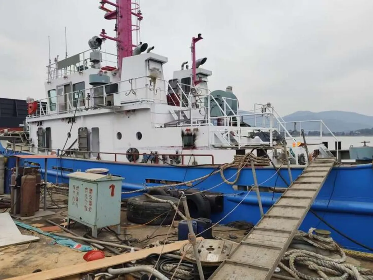 Kapal tunda untuk dijual