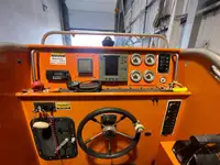 Kapal kerja untuk dijual