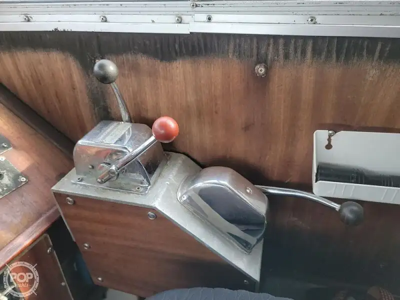 Kapal penyelamat untuk dijual