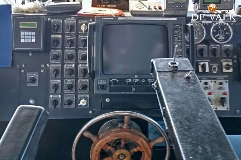 Kapal feri untuk dijual