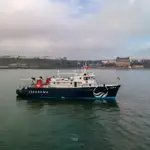 Kapal tinjauan untuk dijual