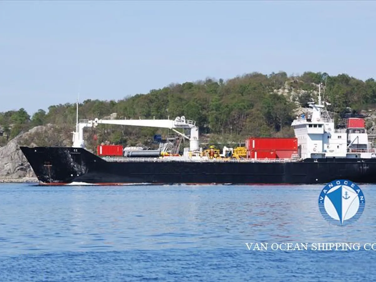 Kapal peti sejuk untuk dijual