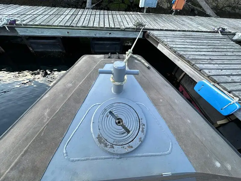Kapal rondaan untuk dijual