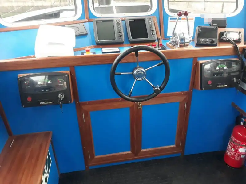 Kapal tunda untuk dijual