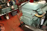 Kapal feri untuk dijual