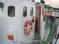 Kapal memancing untuk dijual
