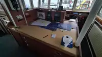 Kapal bekalan untuk dijual